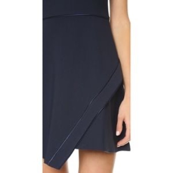 Elizabeth and James
Ayla Dress Navy (20) - Picture 5 of 7